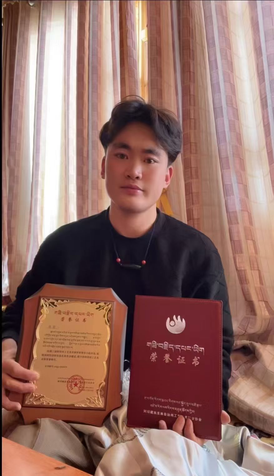 Thang-ka Draw by Deng Zhu Artist from Tibet ADZ01