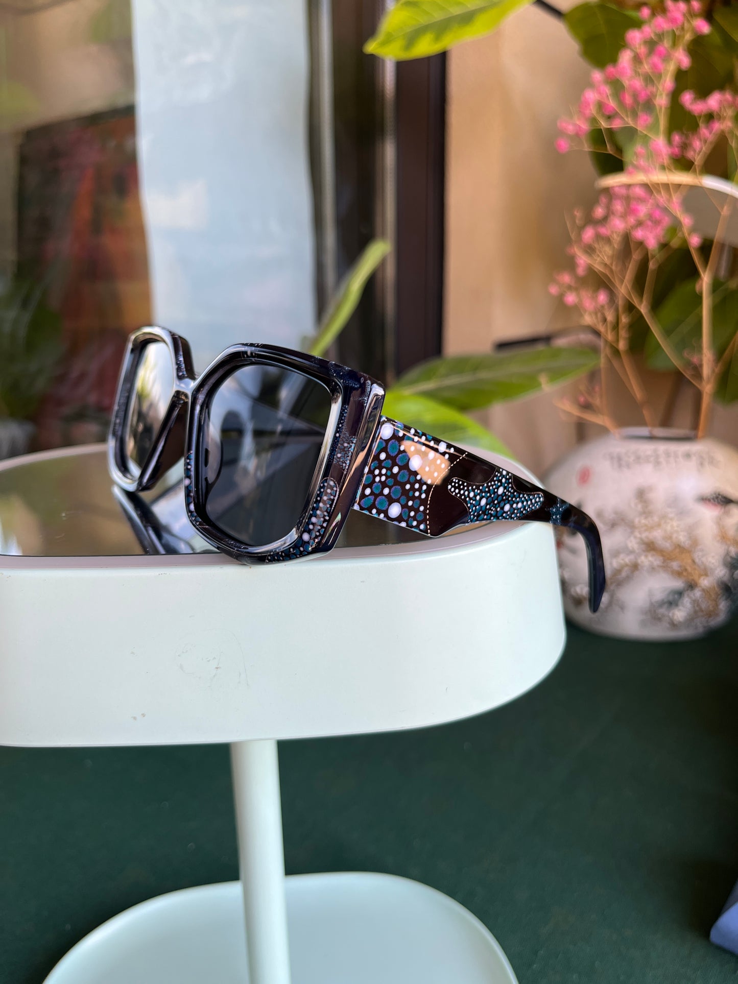 Starfish Sunglasses for Women/Men Designed by Julia Charlott PQ56
