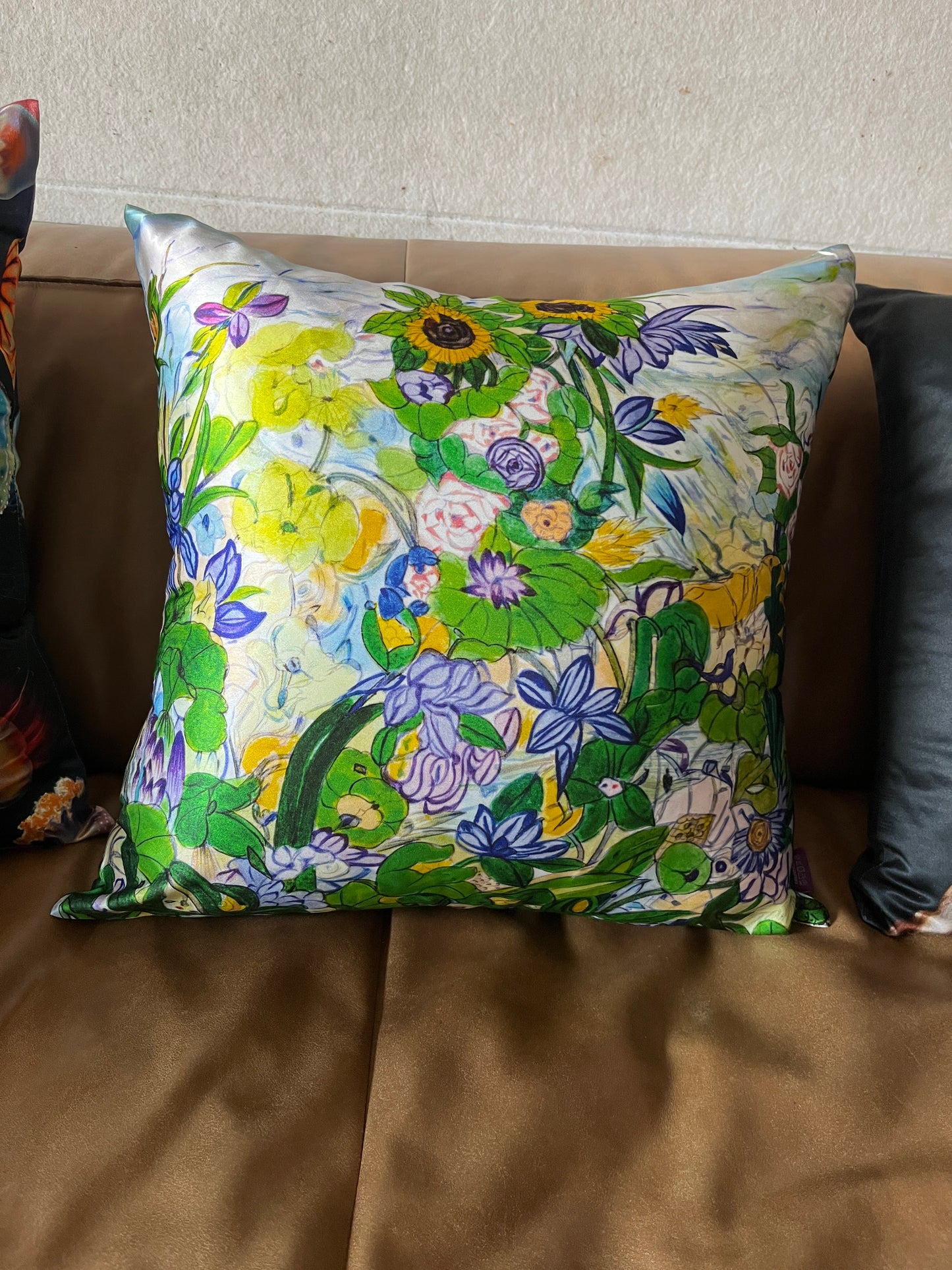 22 Momme Grade 6A Mulberry Silk Cushion Cover Throw Pillowcase PQ53 Boundless Dust Designed by Chung Siu Yau 17.7"x17.7"